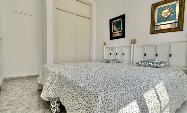 Sale - Apartment / flat -
Orihuela Costa - Playa Flamenca