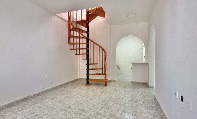 Sale - Apartment / flat -
Orihuela Costa - Playa Flamenca