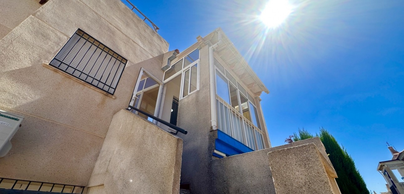 Sale - Apartment / flat -
Orihuela Costa - Playa Flamenca