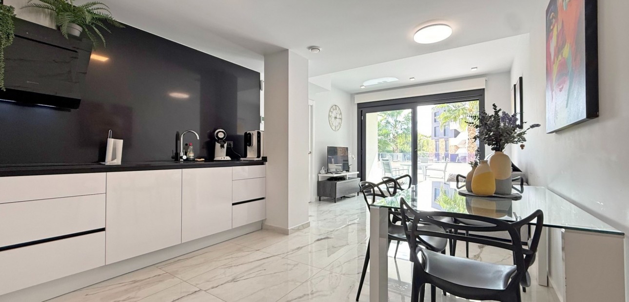 Sale - Apartment / flat -
Orihuela Costa - Los Altos