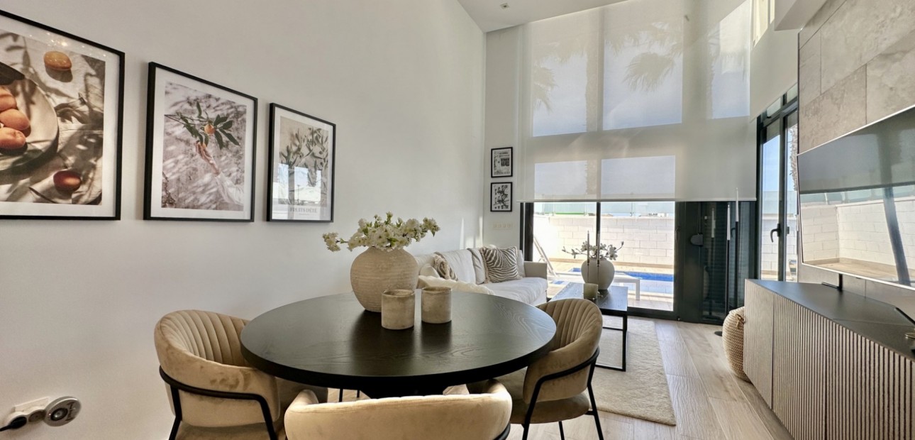 Sale - Detached Villa -
Orihuela Costa - Lomas de Cabo Roig