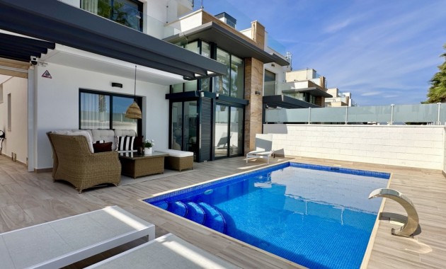 Sale - Detached Villa -
Orihuela Costa - Lomas de Cabo Roig