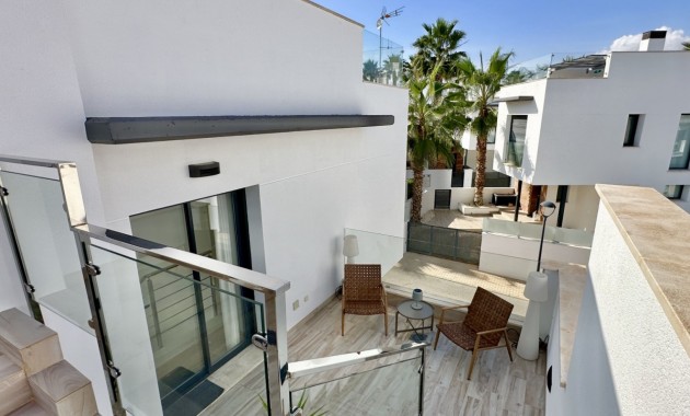 Sale - Detached Villa -
Orihuela Costa - Lomas de Cabo Roig