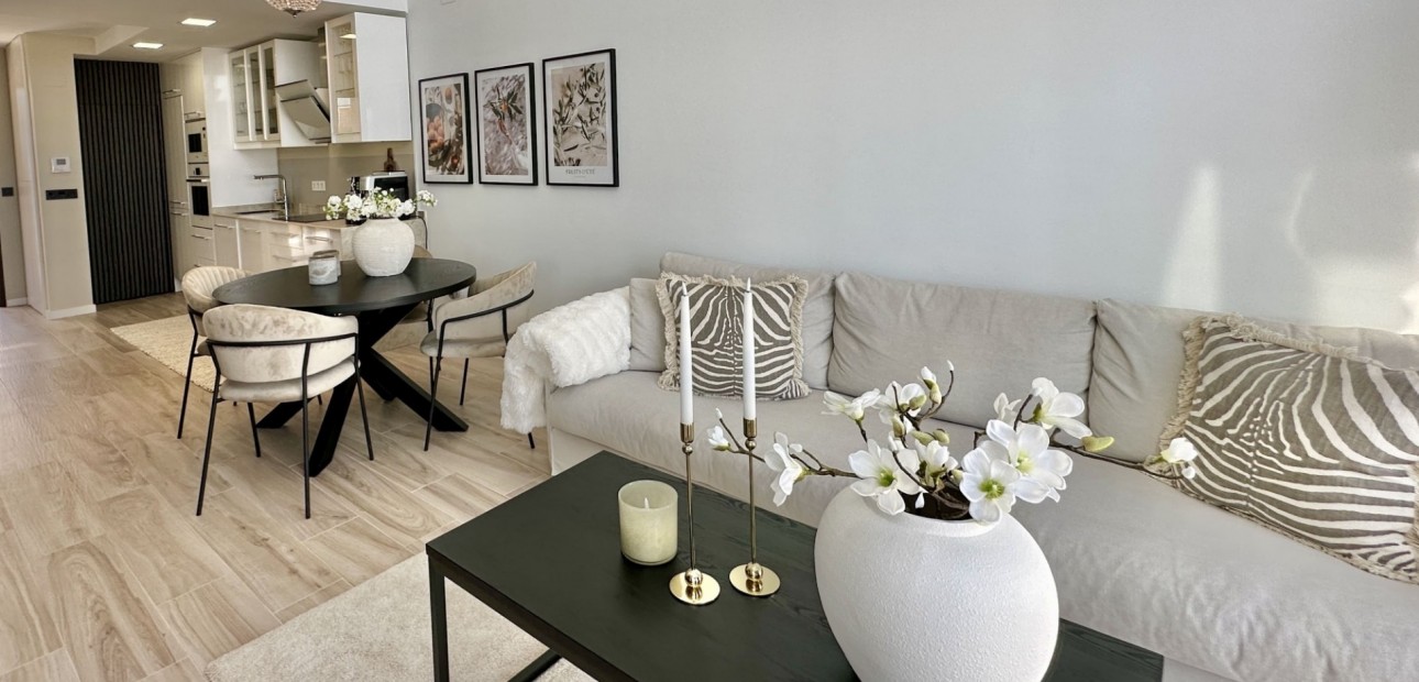 Sale - Detached Villa -
Orihuela Costa - Lomas de Cabo Roig