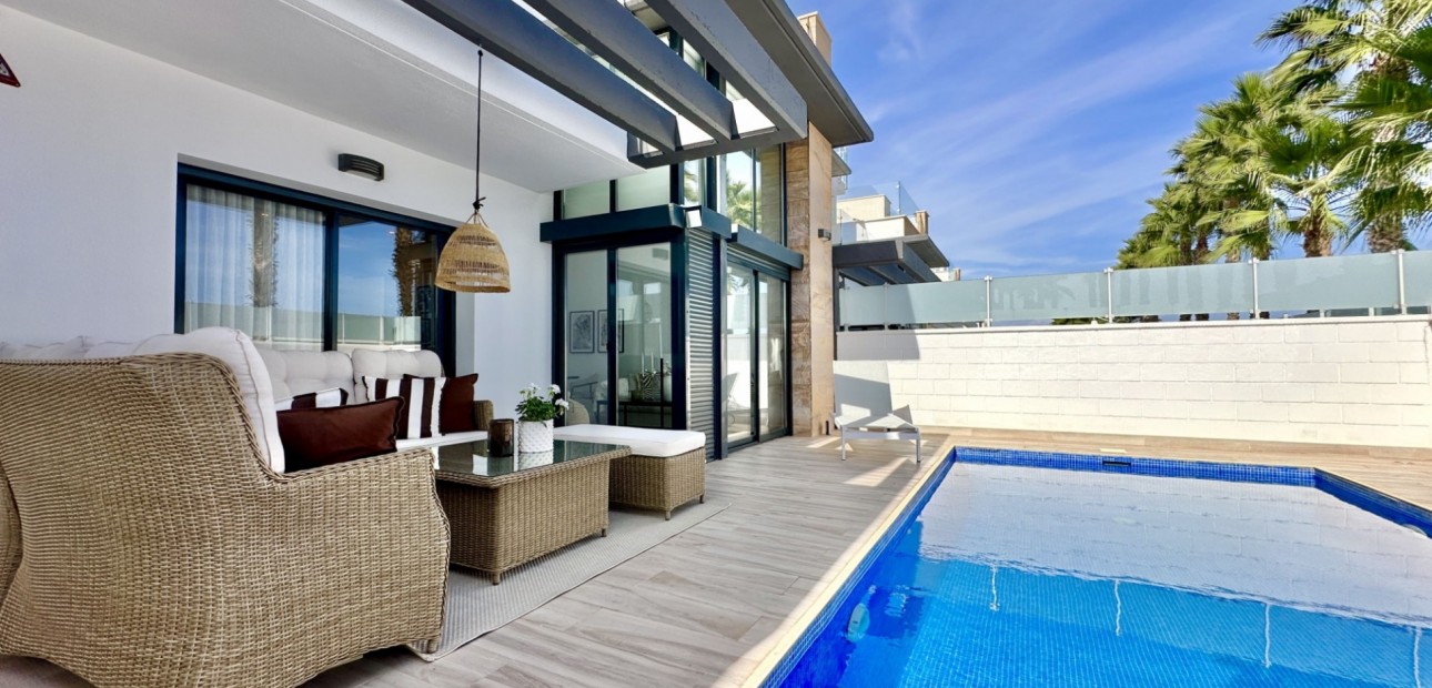 Sale - Detached Villa -
Orihuela Costa - Lomas de Cabo Roig