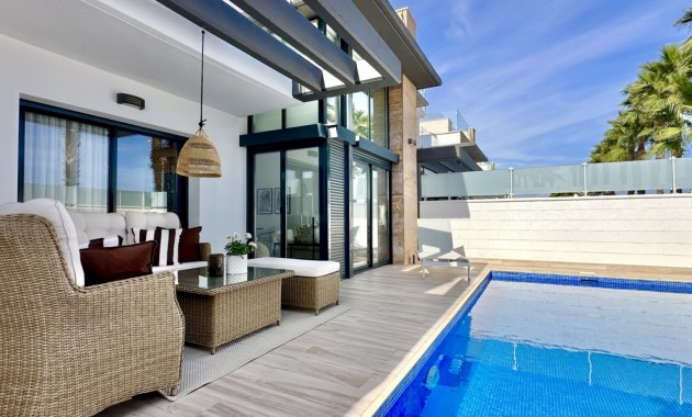 Sale - Detached Villa -
Orihuela Costa - Lomas de Cabo Roig