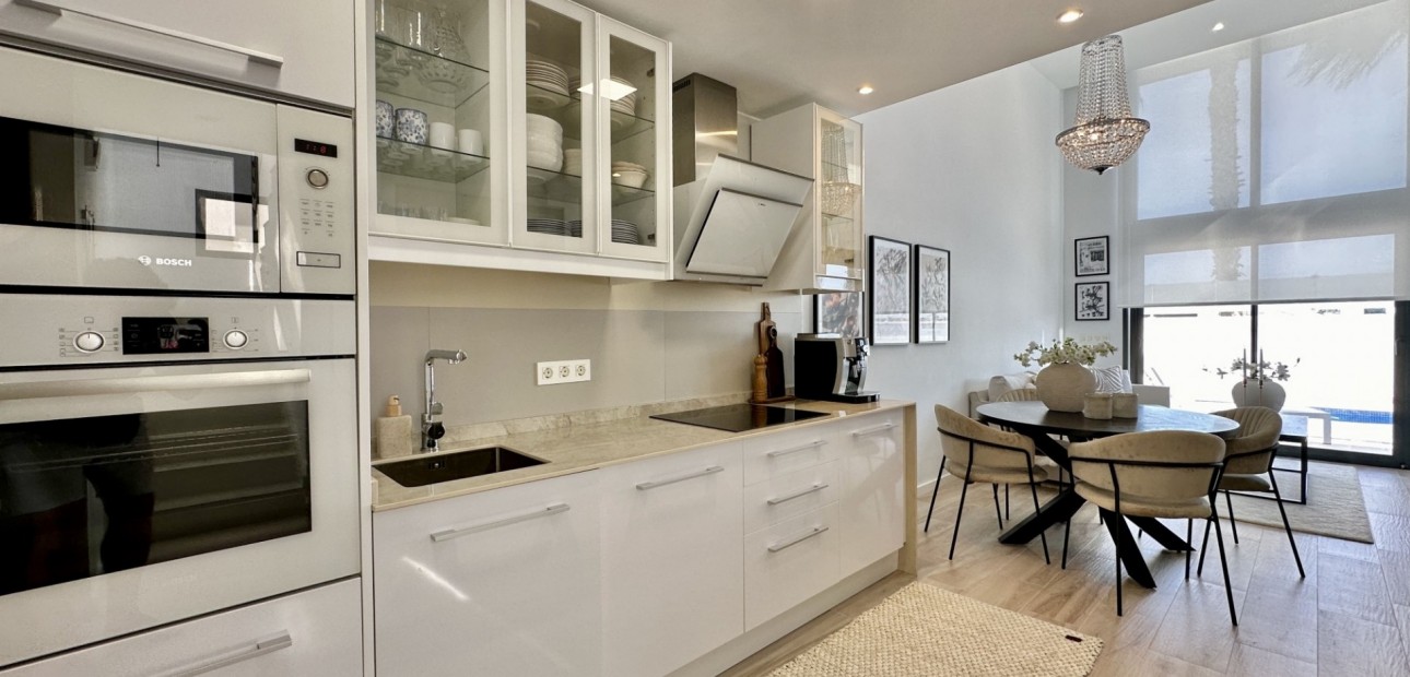 Sale - Detached Villa -
Orihuela Costa - Lomas de Cabo Roig