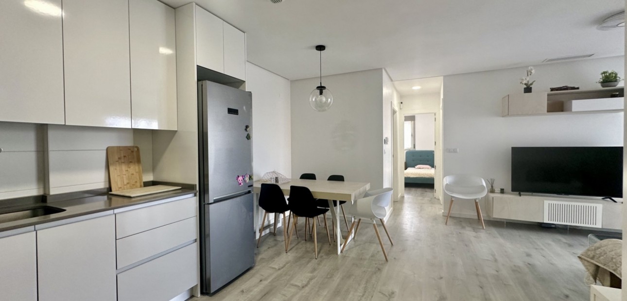 Sale - Apartment / flat -
Orihuela Costa - Villamartin