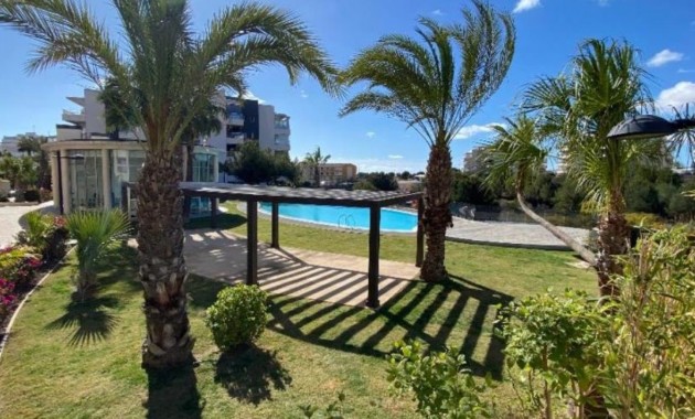 Sale - Apartment / flat -
Orihuela Costa - Villamartin