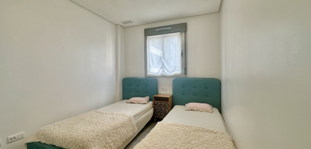 Sale - Apartment / flat -
Orihuela Costa - Villamartin