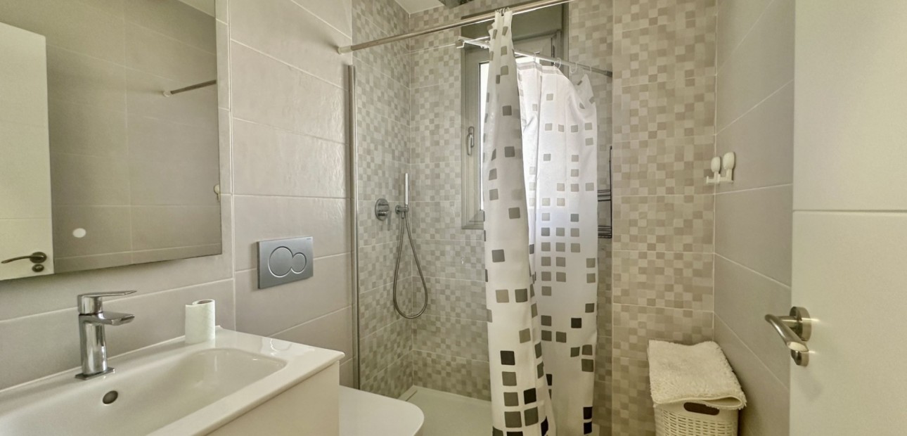 Sale - Apartment / flat -
Orihuela Costa - Villamartin