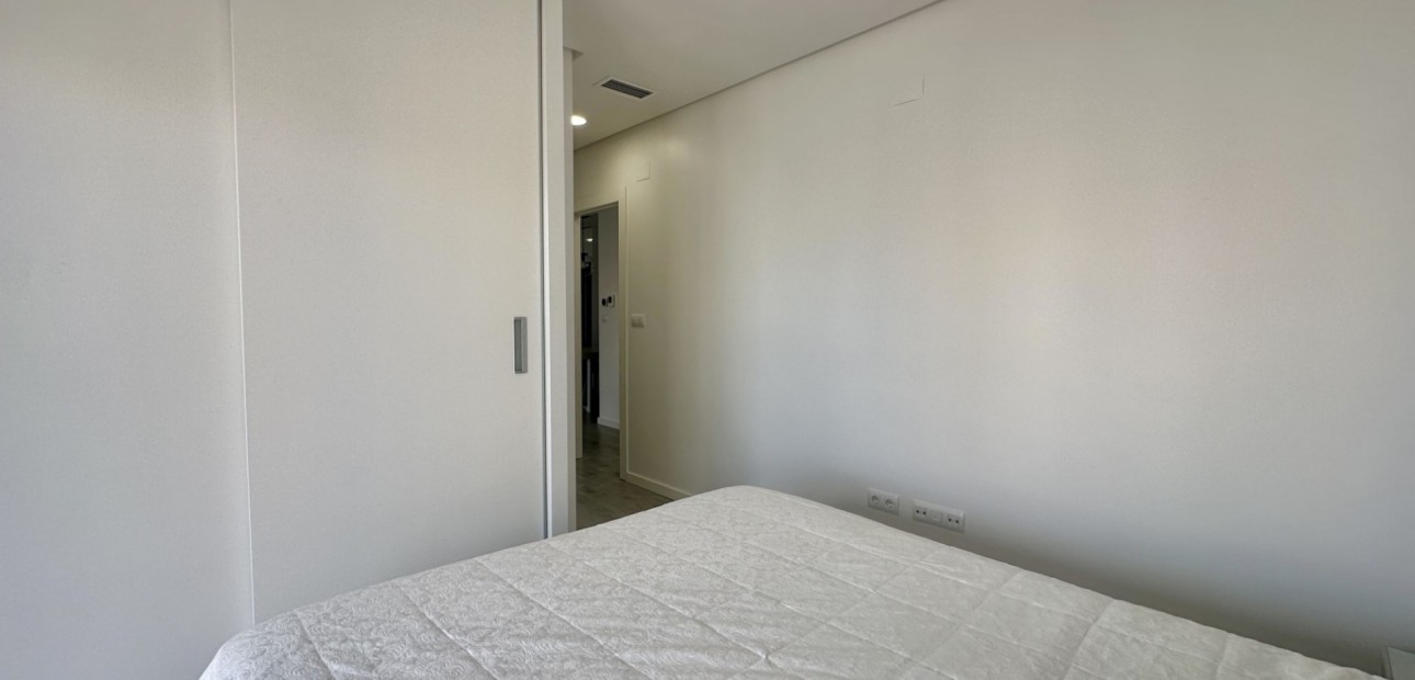 Sale - Apartment / flat -
Orihuela Costa - Villamartin