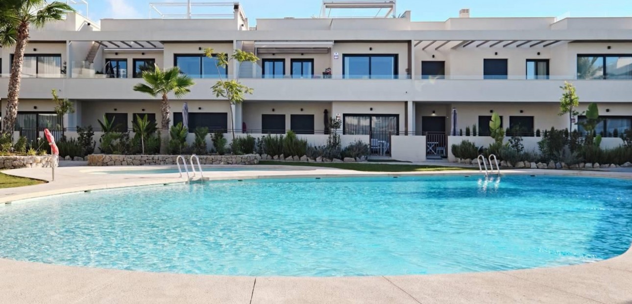 Sale - Apartment / flat -
Torrevieja - La Veleta