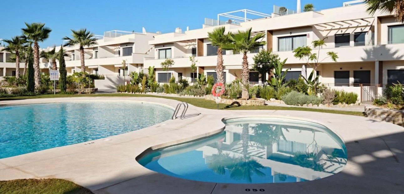 Sale - Apartment / flat -
Torrevieja - La Veleta