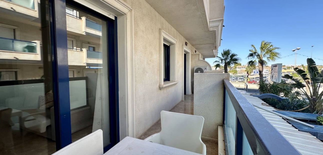 Sale - Apartment / flat -
Orihuela Costa - Cabo Roig