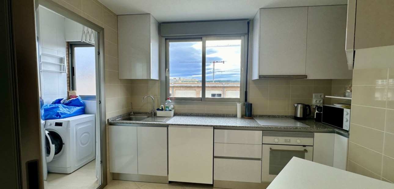 Sale - Apartment / flat -
San Miguel de Salinas - San Miguel - Town