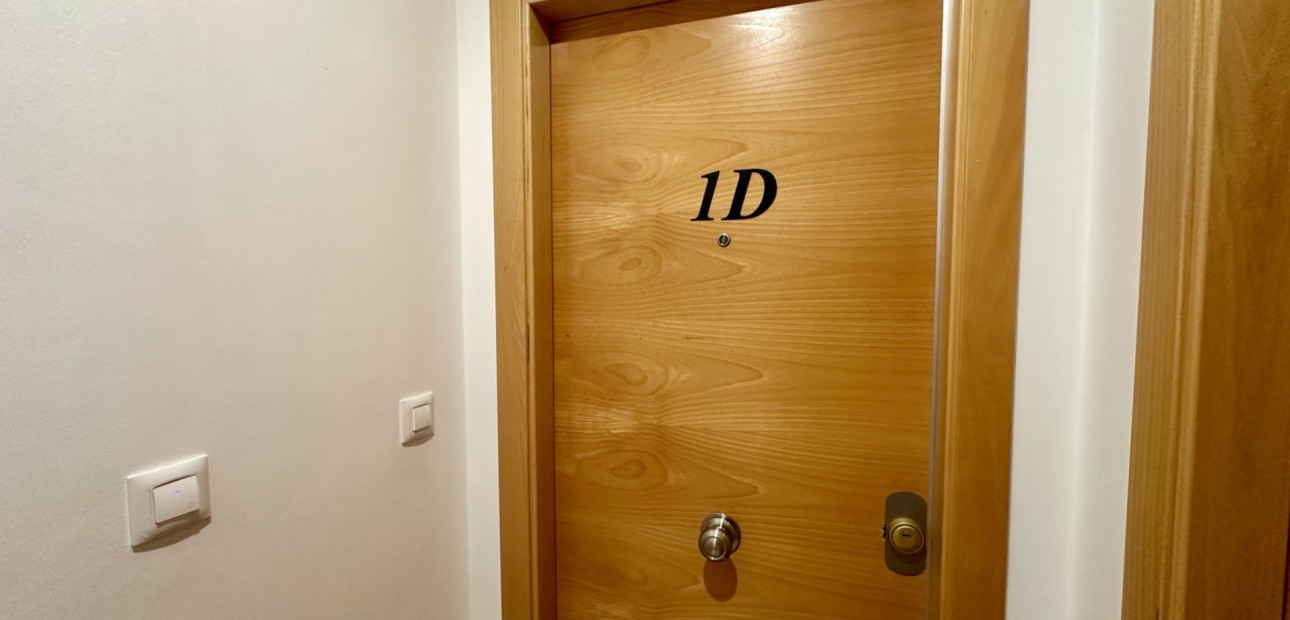 Sale - Apartment / flat -
San Miguel de Salinas - San Miguel - Town