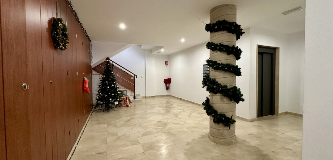 Sale - Apartment / flat -
San Miguel de Salinas - San Miguel - Town