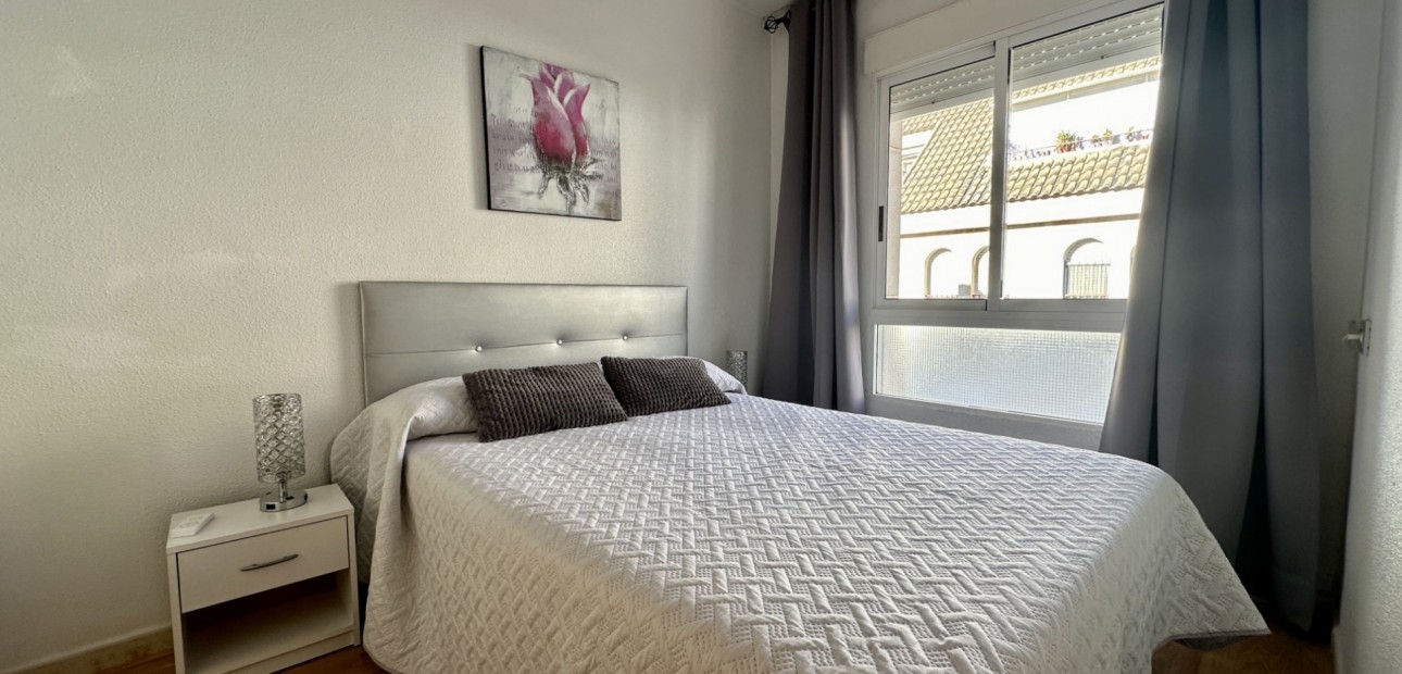 Sale - Apartment / flat -
Torrevieja