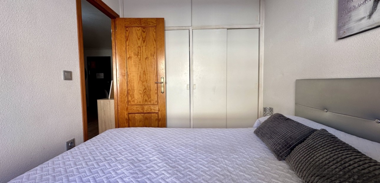 Sale - Apartment / flat -
Torrevieja