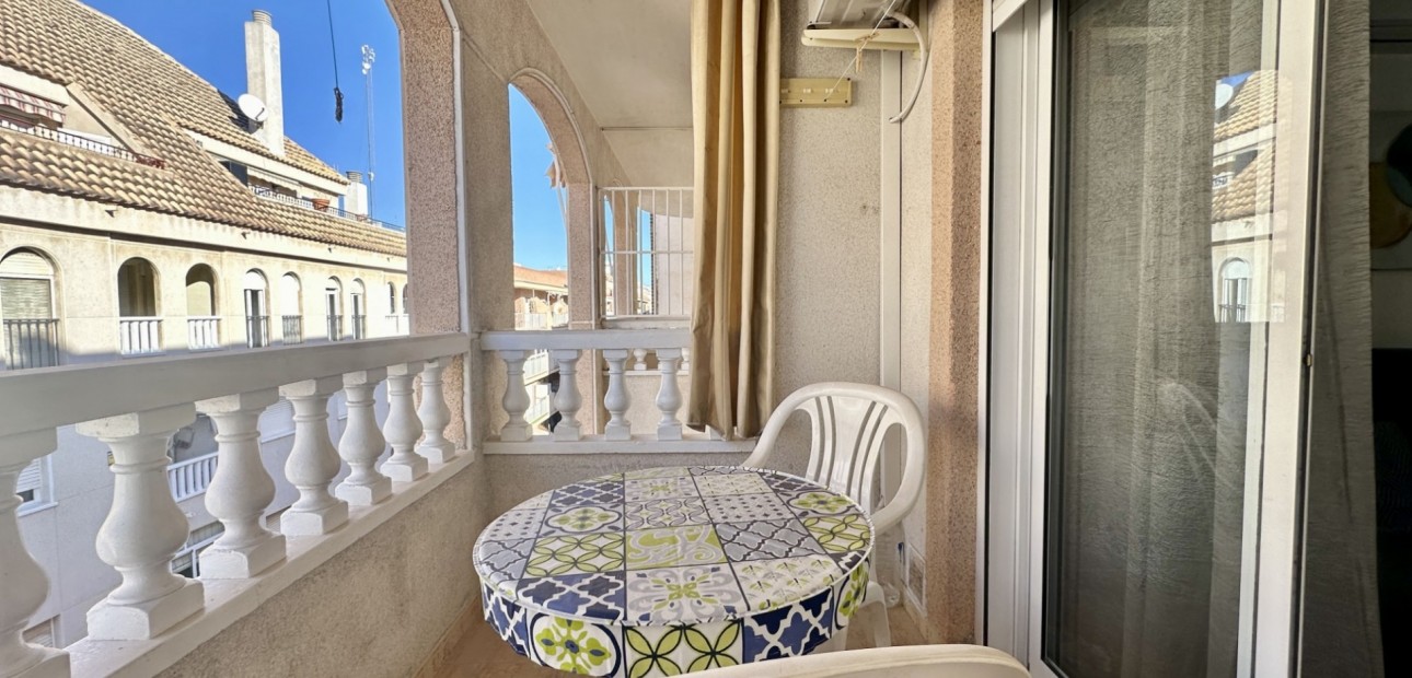 Sale - Apartment / flat -
Torrevieja