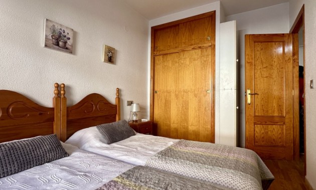 Sale - Apartment / flat -
Torrevieja