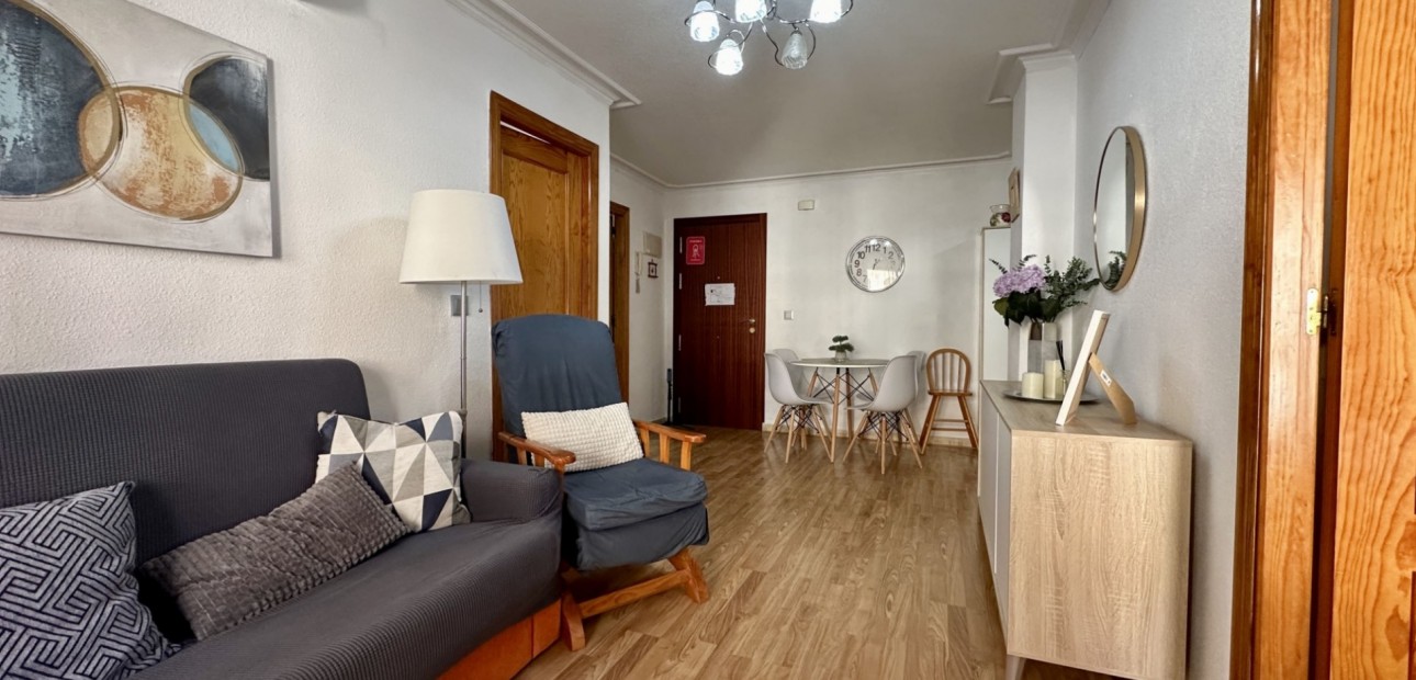 Sale - Apartment / flat -
Torrevieja