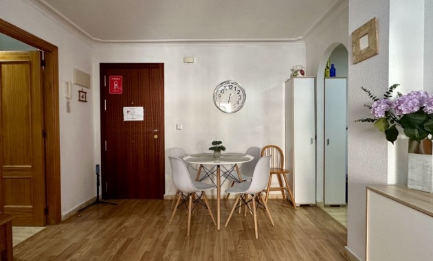 Sale - Apartment / flat -
Torrevieja