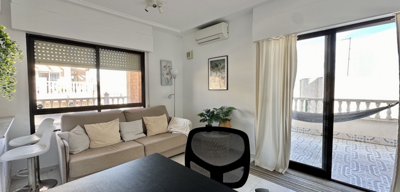 Sale - Apartment / flat -
Torrevieja