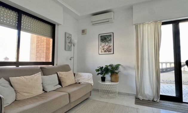 Sale - Apartment / flat -
Torrevieja