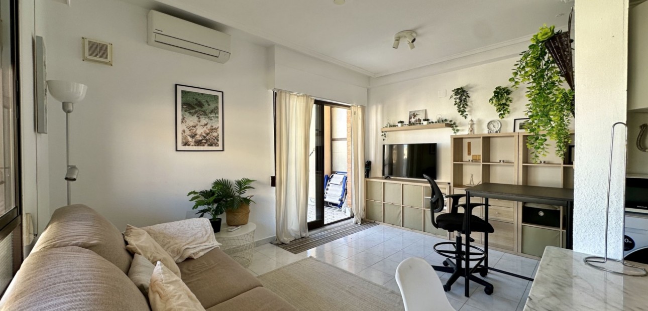 Sale - Apartment / flat -
Torrevieja