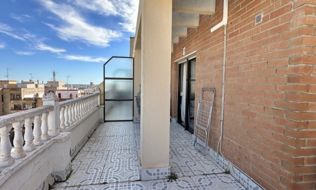 Sale - Apartment / flat -
Torrevieja