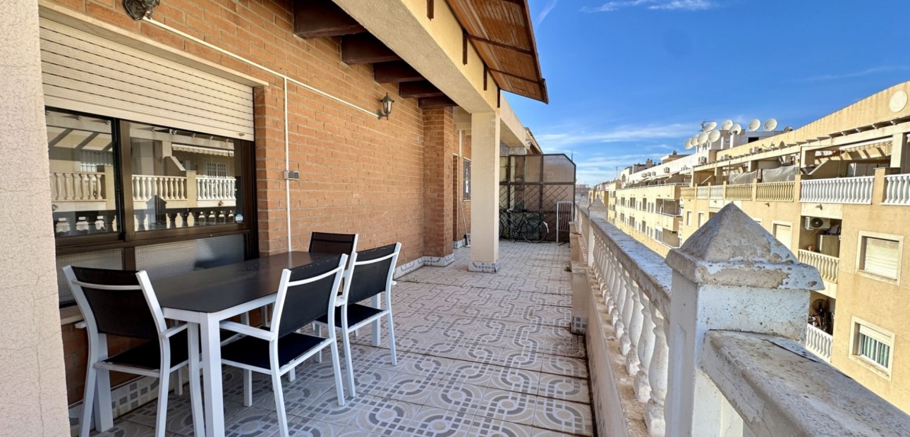 Sale - Apartment / flat -
Torrevieja