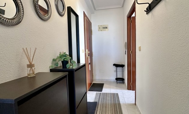 Sale - Apartment / flat -
Torrevieja