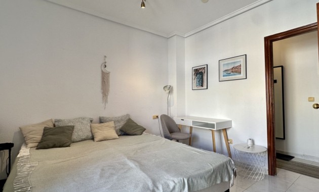 Sale - Apartment / flat -
Torrevieja