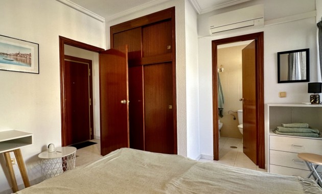 Sale - Apartment / flat -
Torrevieja