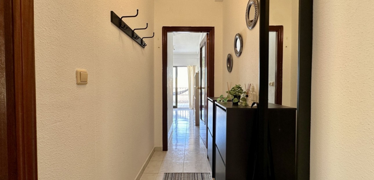 Sale - Apartment / flat -
Torrevieja