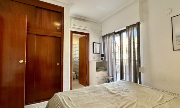 Sale - Apartment / flat -
Torrevieja