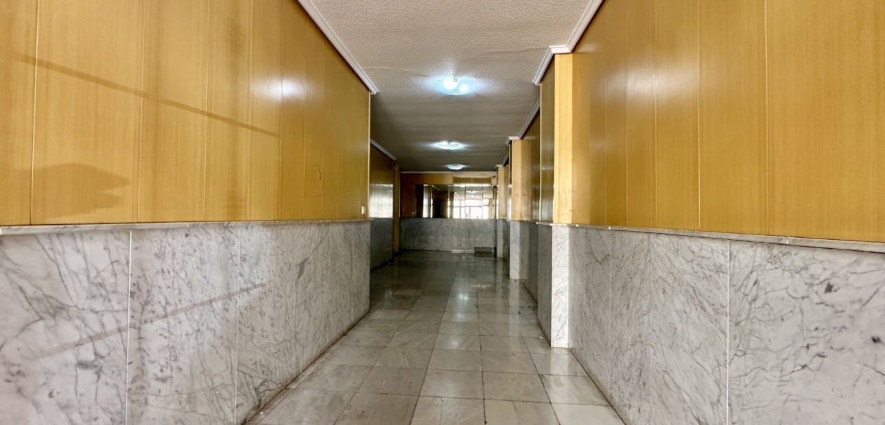 Sale - Apartment / flat -
Torrevieja