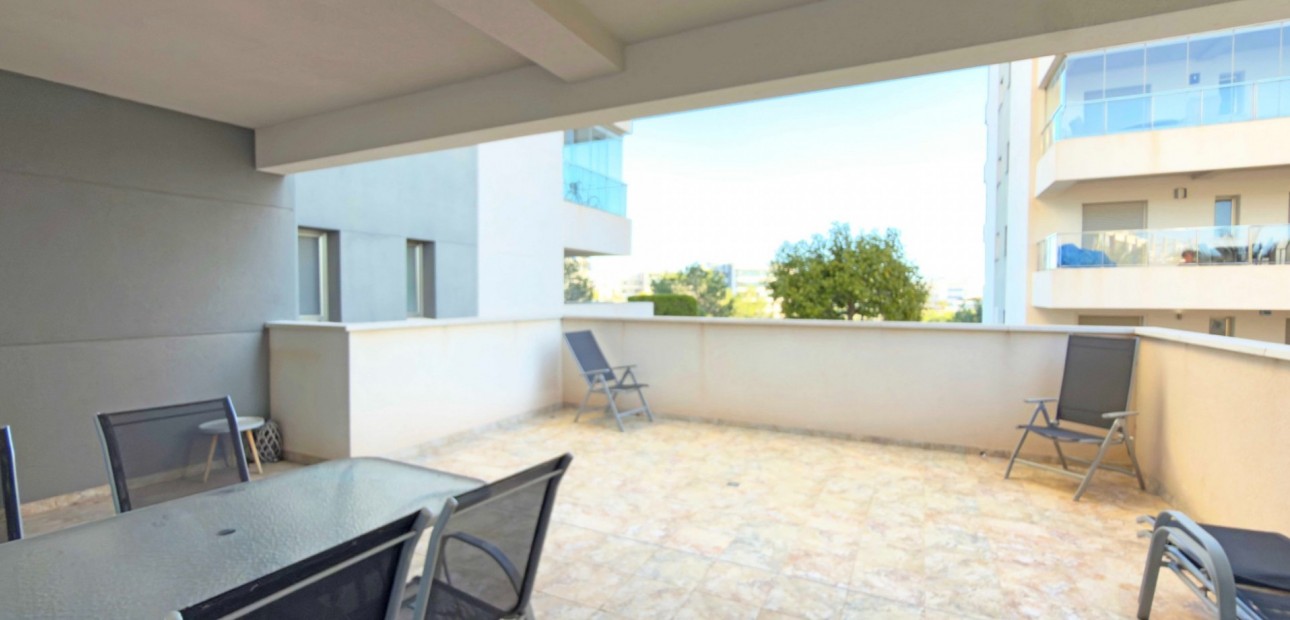 Sale - Apartment / flat -
Orihuela Costa - Los Dolses