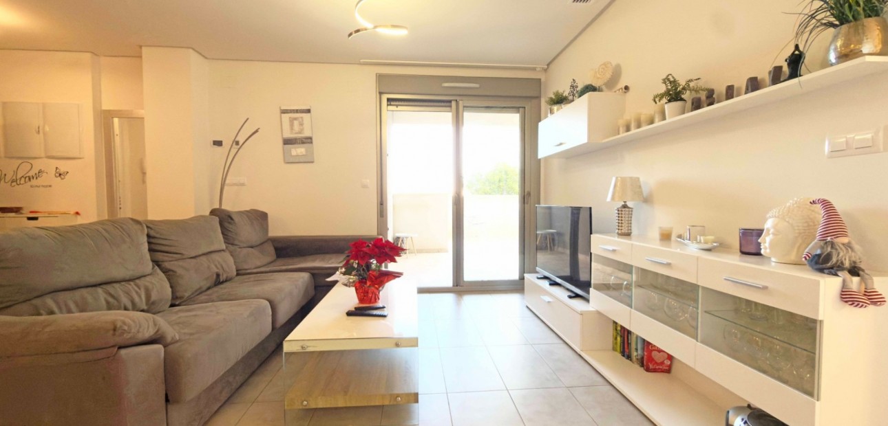Sale - Apartment / flat -
Orihuela Costa - Los Dolses