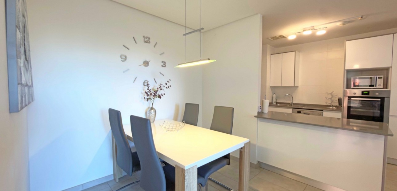 Sale - Apartment / flat -
Orihuela Costa - Los Dolses