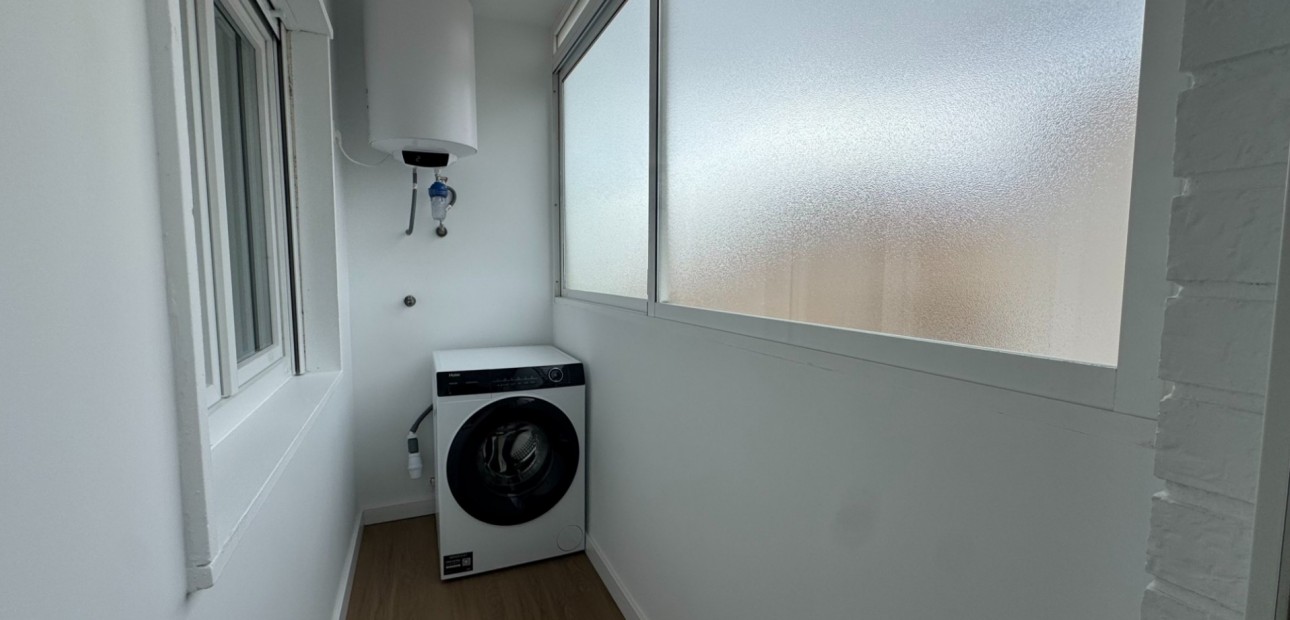 Sale - Apartment / flat -
Orihuela Costa - Punta Prima