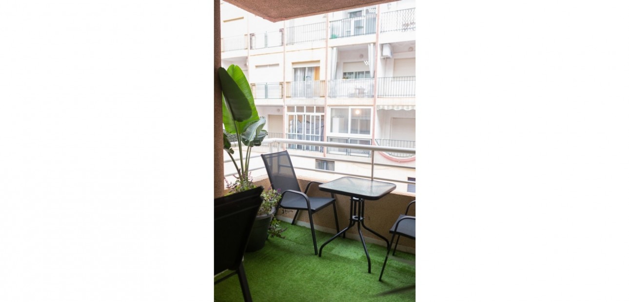 Sale - Apartment / flat -
Torrevieja