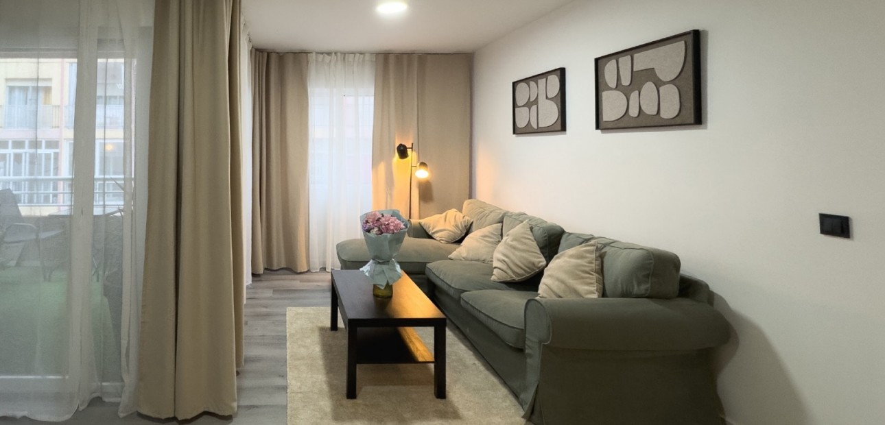 Sale - Apartment / flat -
Torrevieja