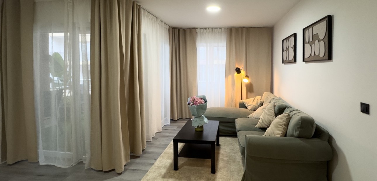 Sale - Apartment / flat -
Torrevieja
