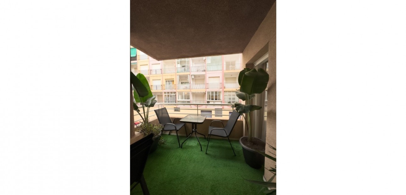 Sale - Apartment / flat -
Torrevieja