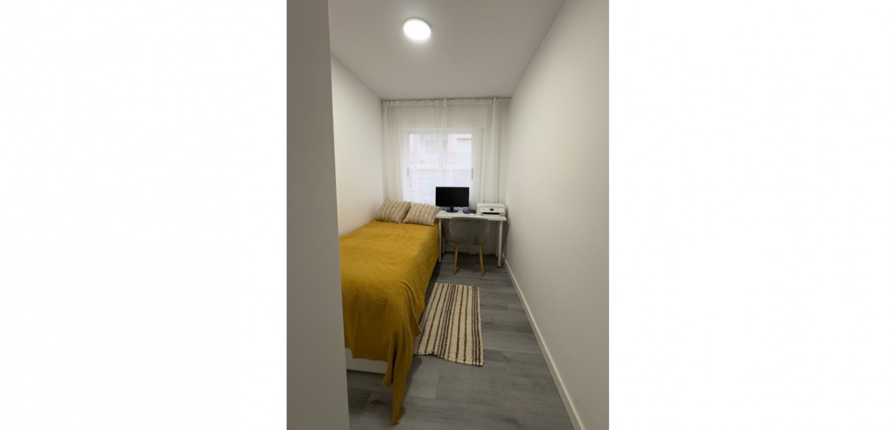 Sale - Apartment / flat -
Torrevieja