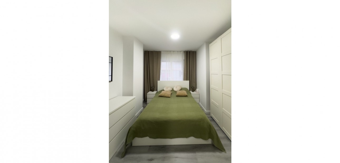 Sale - Apartment / flat -
Torrevieja