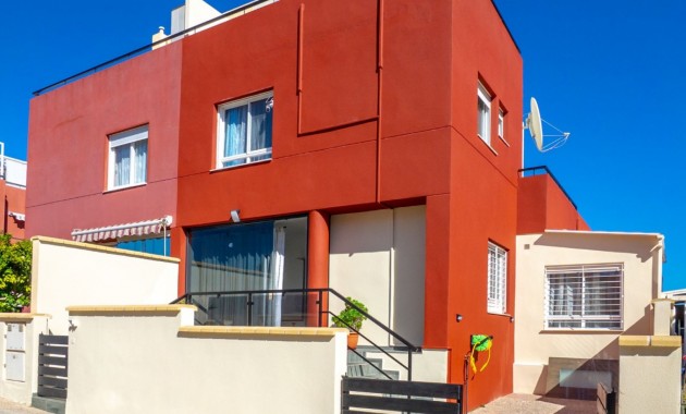Sale - Townhouse -
Orihuela Costa - Villamartin